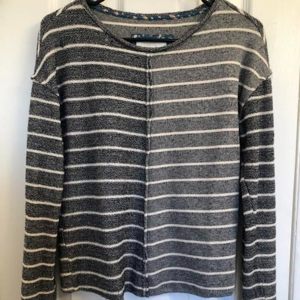 Anthropologie Devin Textured Sweatshirt in Gray